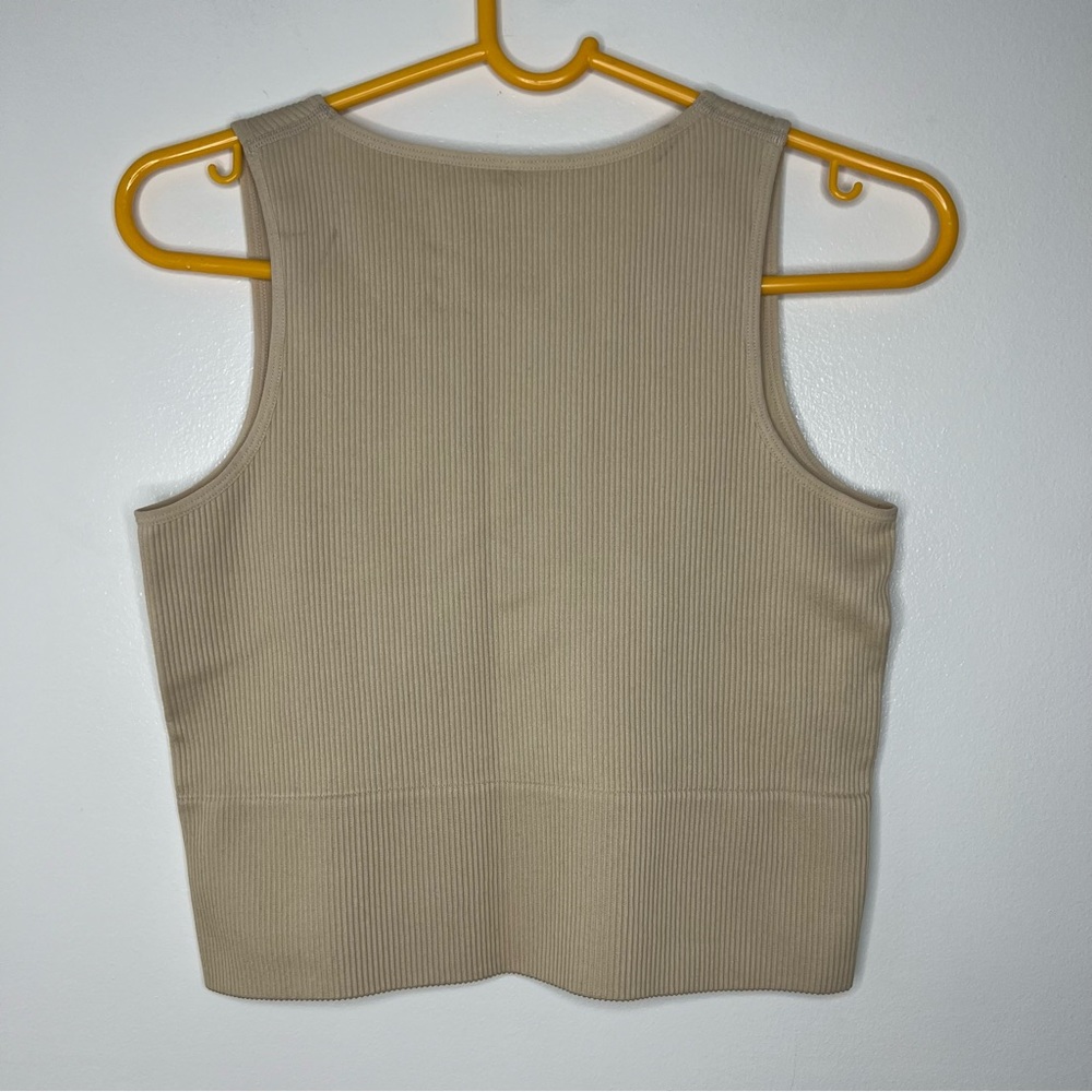 J.o & co Ribbed Tank - Picture 2 of 5